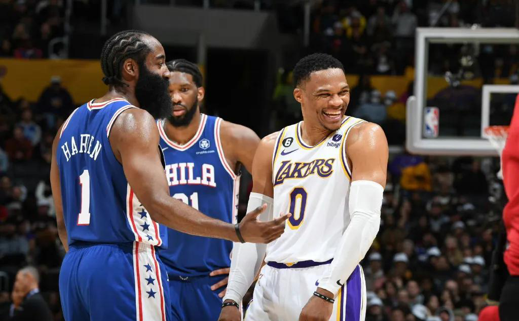 PG官方网站 -里程碑夜罗马刷新队史纪录；NBA总决赛窗口期刷纪录；信心回归；身体对抗强度拉满的简单介绍